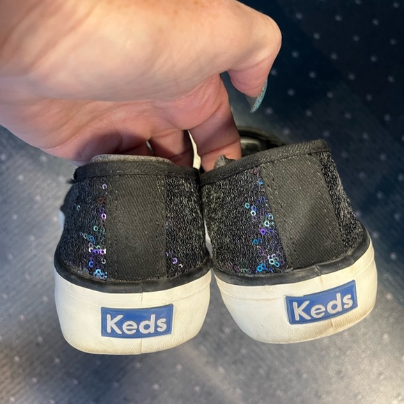 Keds. Sequin slip ons. Size 5 - Picture 3 of 6